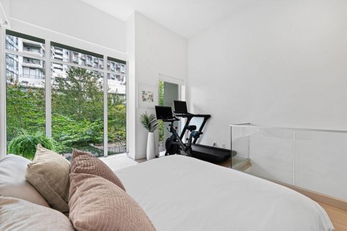 141 1St Avenue E, Vancouver, BC - Indoor Photo Showing Bedroom