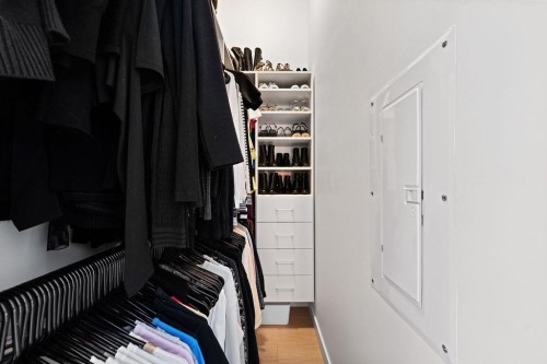 141 1St Avenue E, Vancouver, BC - Indoor