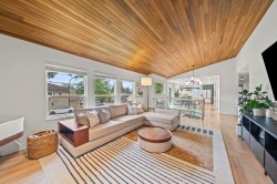 7658 Cumberland Street Burnaby, BC V3N 3X8