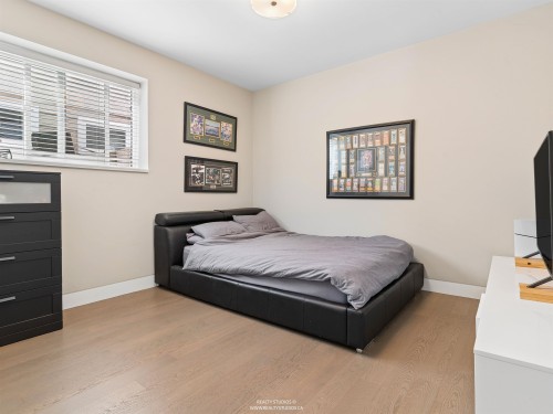 23 Ellesmere Avenue, Burnaby, BC - Indoor Photo Showing Bedroom