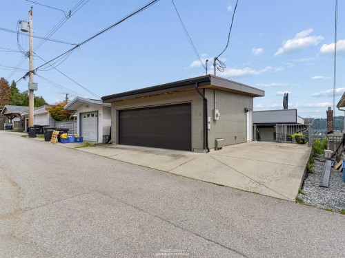 23 Ellesmere Avenue, Burnaby, BC - Outdoor