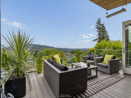23 Ellesmere Avenue, Burnaby, BC - Outdoor With Deck Patio Veranda With Exterior
