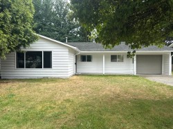21318 121 Avenue Maple Ridge, BC V2X 3S2