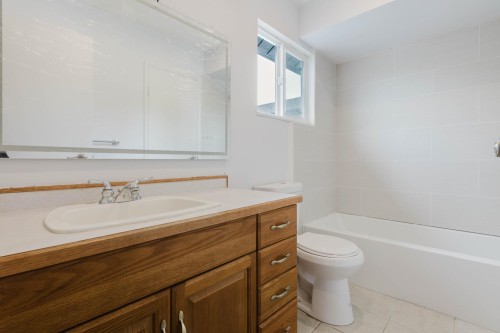1882 Coquitlam Avenue, Port Coquitlam, BC - Indoor Photo Showing Bathroom
