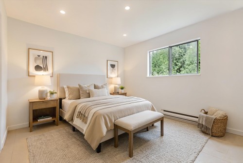 1882 Coquitlam Avenue, Port Coquitlam, BC - Indoor Photo Showing Bedroom