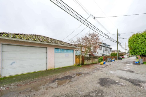 557 44Th Avenue E, Vancouver, BC - Outdoor