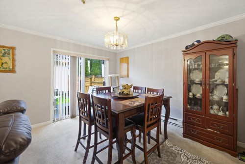 557 44Th Avenue E, Vancouver, BC - Indoor Photo Showing Dining Room