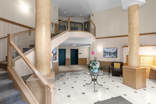 207-2985 Princess Crescent, Coquitlam, BC - Indoor Photo Showing Other Room