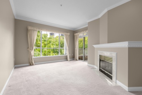 207-2985 Princess Crescent, Coquitlam, BC - Indoor With Fireplace