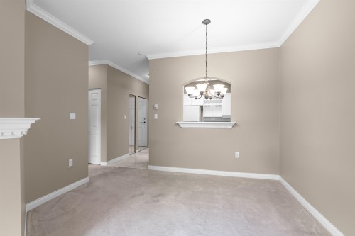 207-2985 Princess Crescent, Coquitlam, BC - Indoor Photo Showing Other Room