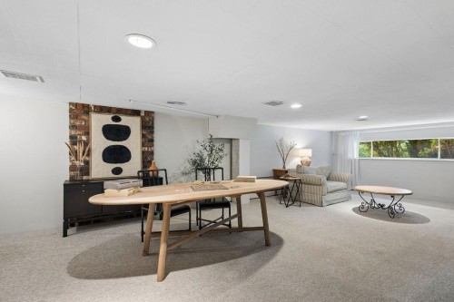 960 Cliff Avenue, Burnaby, BC - Indoor