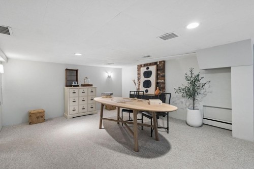 960 Cliff Avenue, Burnaby, BC - Indoor