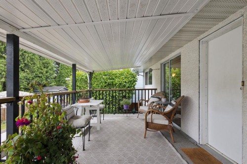 960 Cliff Avenue, Burnaby, BC - Outdoor With Deck Patio Veranda With Exterior