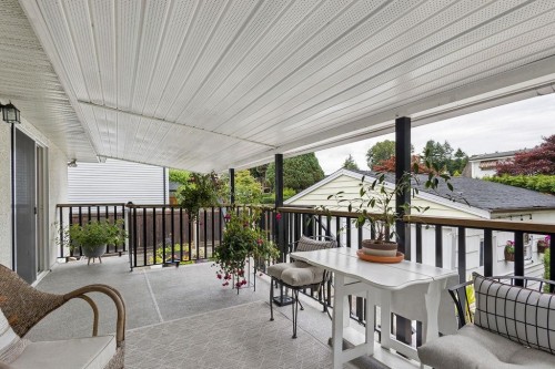 960 Cliff Avenue, Burnaby, BC - Outdoor With Deck Patio Veranda With Exterior