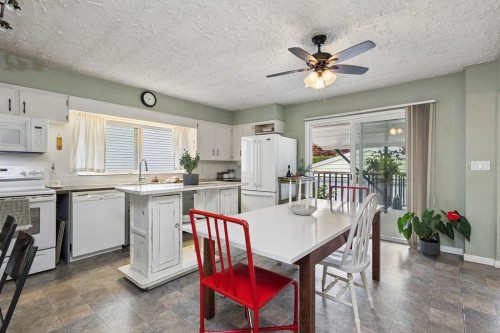 960 Cliff Avenue, Burnaby, BC - Indoor