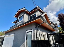 40xx 37th Avenue WVancouver, BC V6N 2W7