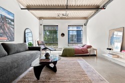 303-237 4th Avenue E Vancouver, BC V5T 4R4
