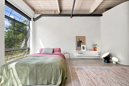 303-237 4Th Avenue E, Vancouver, BC - Indoor Photo Showing Bedroom