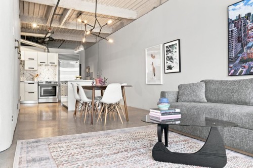 303-237 4Th Avenue E, Vancouver, BC - Indoor