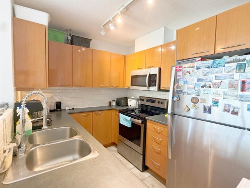 4888 Hazel Street, Burnaby, BC 