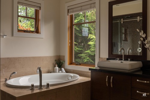 3936 Quesnel Drive, Vancouver, BC - Indoor Photo Showing Bathroom