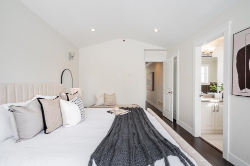 1606 29Th Avenue E, Vancouver, BC 
