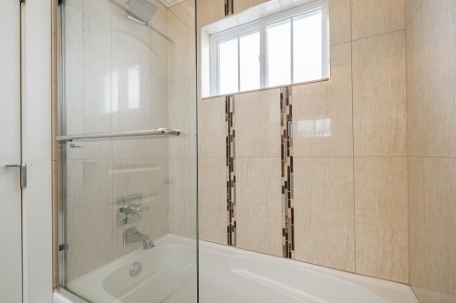 1606 29Th Avenue E, Vancouver, BC 
