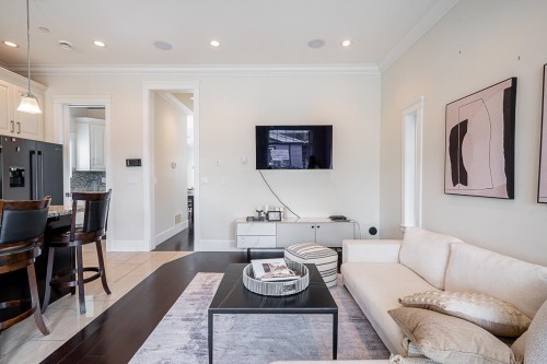 1606 29Th Avenue E, Vancouver, BC 