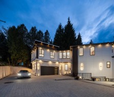 1034 Gatensbury Road  Port Moody, BC V3H 2P2