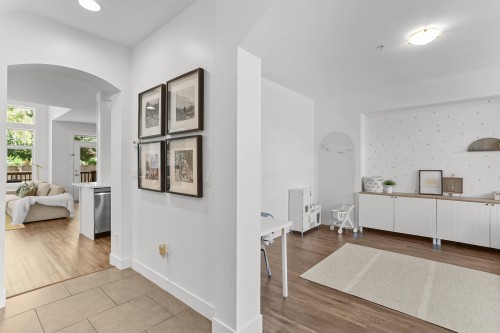 13866 229 Lane, Maple Ridge, BC - Indoor