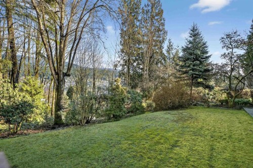 526 Cardiff Way, Port Moody, BC - Outdoor