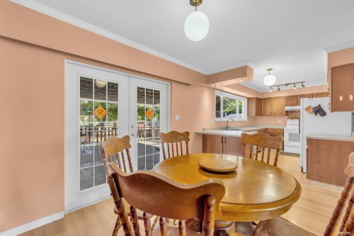 1749 Dorset Avenue, Port Coquitlam, BC - Indoor Photo Showing Dining Room