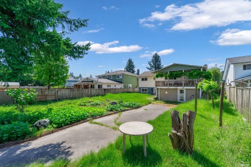 1749 Dorset Avenue, Port Coquitlam, BC - Outdoor With Backyard