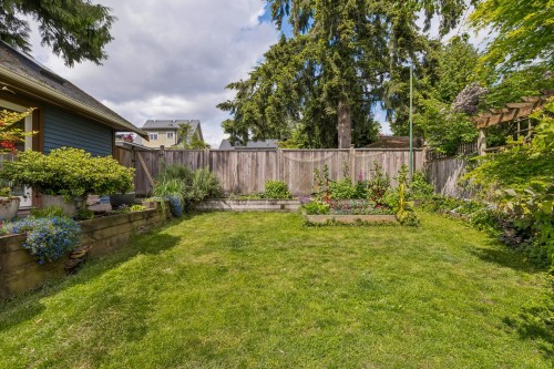 534 7Th Street E, North Vancouver, BC - Outdoor