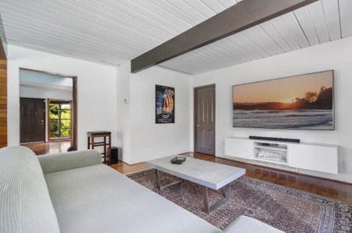 442 Monteray Avenue, North Vancouver, BC - Indoor Photo Showing Living Room