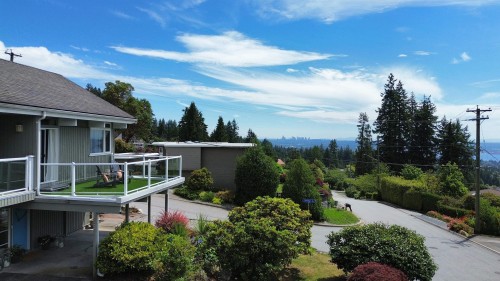 442 Monteray Avenue, North Vancouver, BC - Outdoor