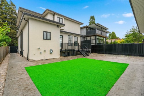 8378 12Th Avenue, Burnaby, BC - Outdoor