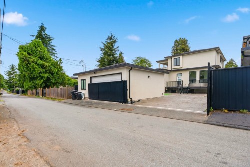 8378 12Th Avenue, Burnaby, BC - Outdoor