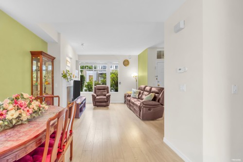 25-5298 Oakmount Crescent, Burnaby, BC - Indoor
