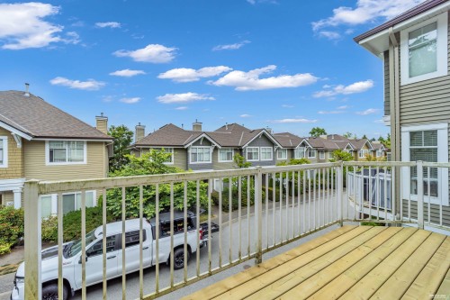 25-5298 Oakmount Crescent, Burnaby, BC - Outdoor With Deck Patio Veranda