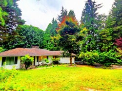 Upstairs-640 Stevens Drive West Vancouver, BC V7S 1C9