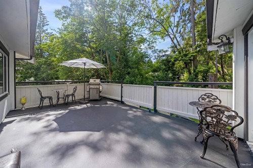3870 Emerald Drive, North Vancouver, BC - Outdoor