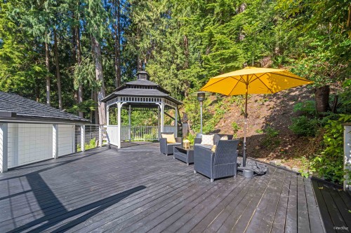3870 Emerald Drive, North Vancouver, BC - Outdoor With Deck Patio Veranda