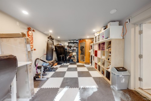 3870 Emerald Drive, North Vancouver, BC - Indoor