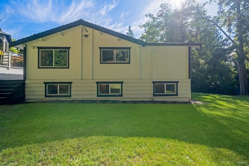 3870 Emerald Drive, North Vancouver, BC - Outdoor