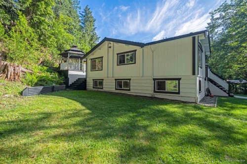 3870 Emerald Drive, North Vancouver, BC - Outdoor