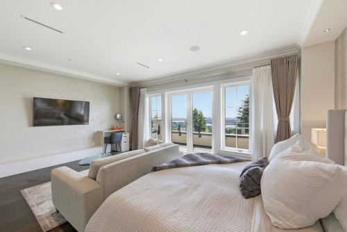 1515 Camelot Road, West Vancouver, BC - Indoor Photo Showing Other Room