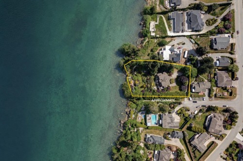 6480 Shoreline Place, Sechelt, BC -  With Body Of Water With View