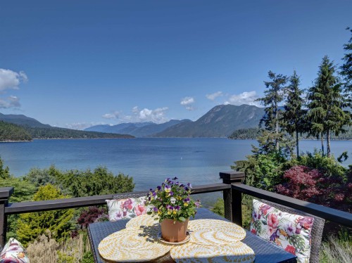6480 Shoreline Place, Sechelt, BC - Outdoor With Body Of Water With View
