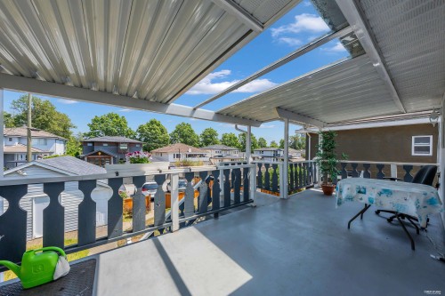 4438 Darwin Avenue, Burnaby, BC - Outdoor With Exterior